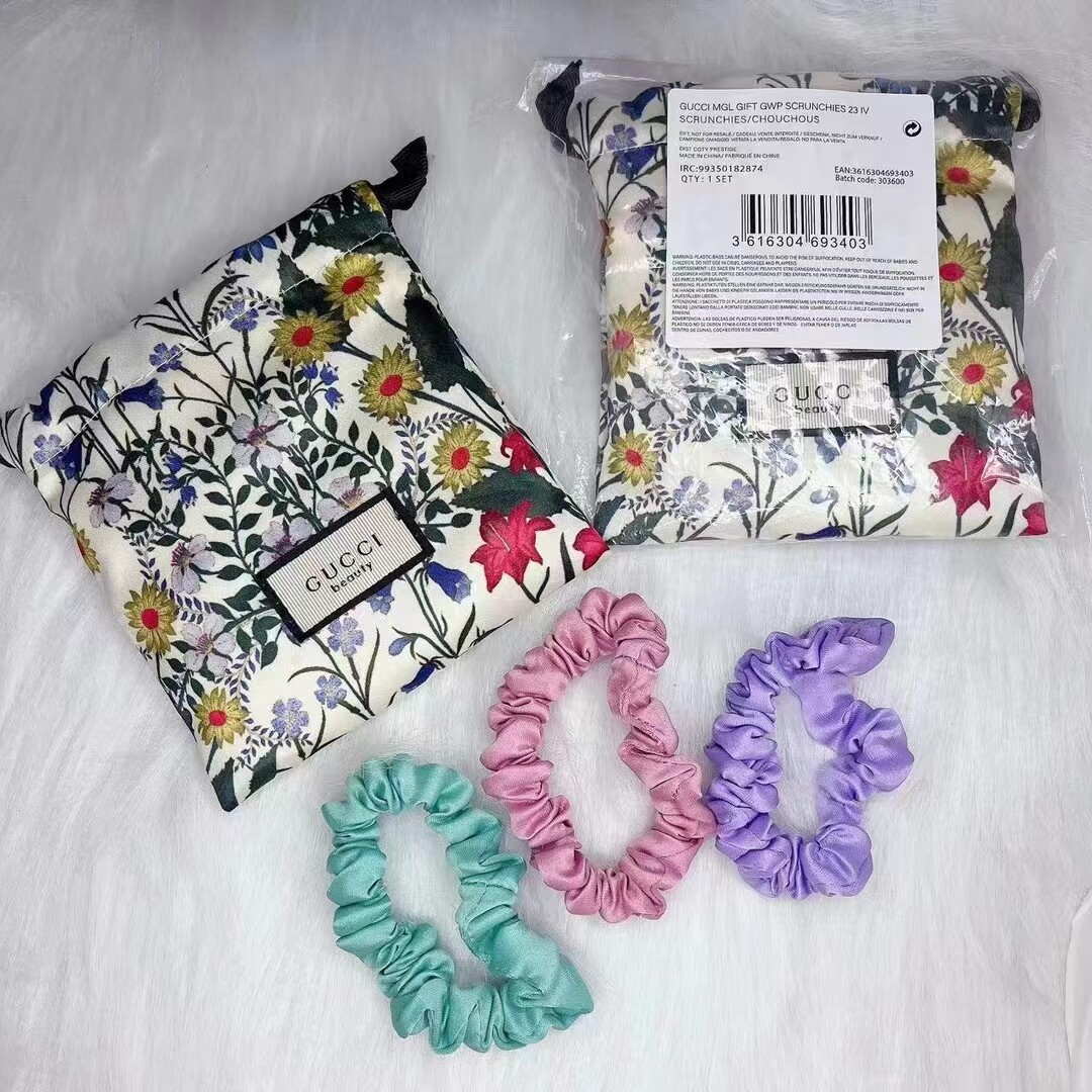 Hair Ties Beauty Vip Gift Set of 3 Scrunchies with Pouch Collectable