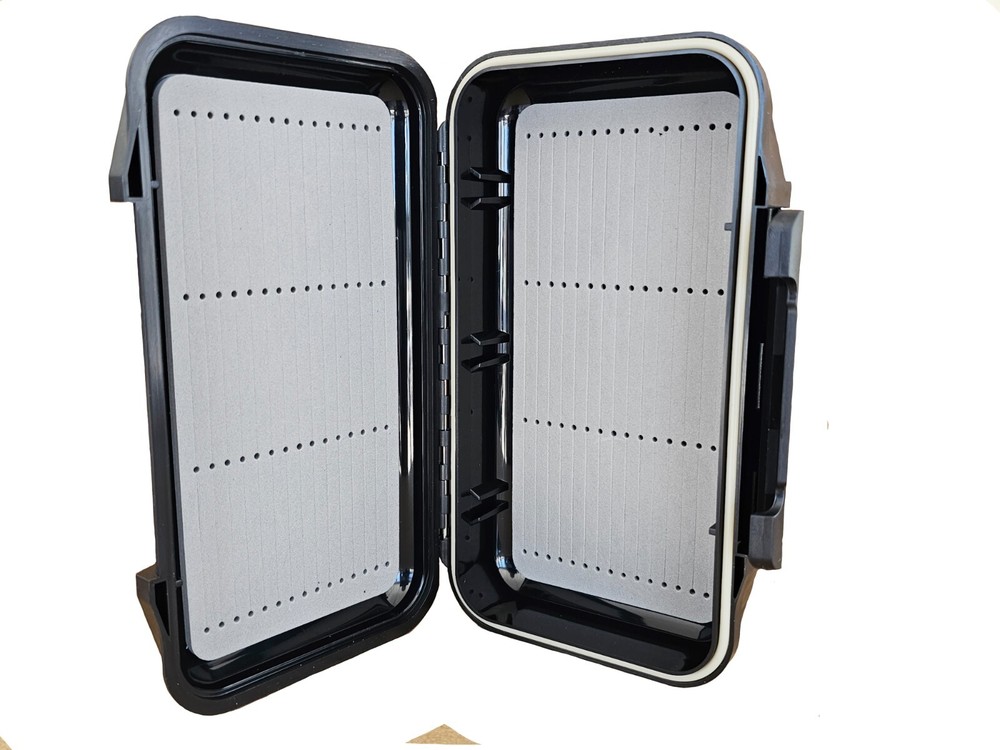 OLDE FLY SHOP® DEEP SIDED MEDIUM WATERPROOF BLACK FLY BOX