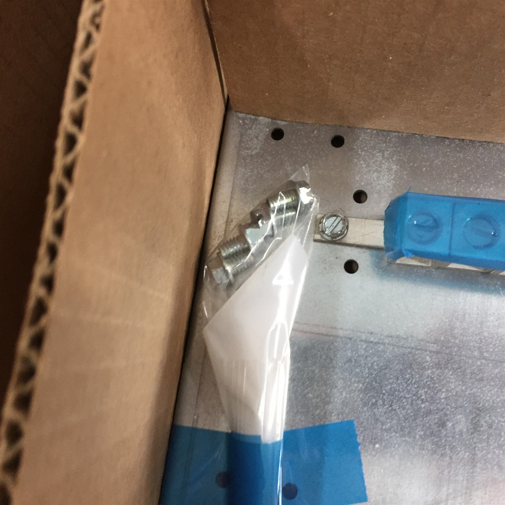 GE EntellEon Panelboard Series Ground Kit GRN08BG10