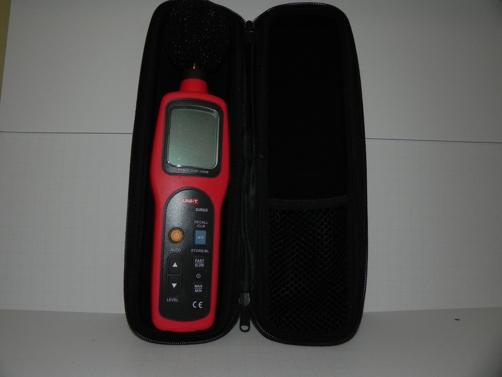 UNI-T 5URG5 sound meter  range 30db - 130db