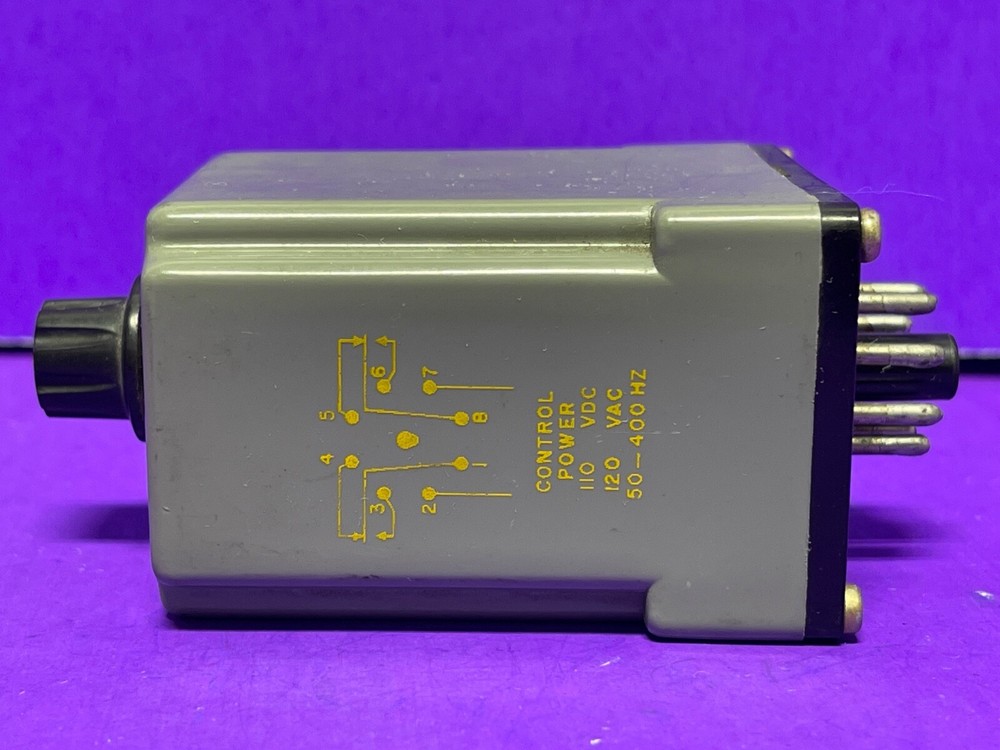 Square D 8501 JCK-13 Solid State Timing Relay On Delay 0.6-60 Sec