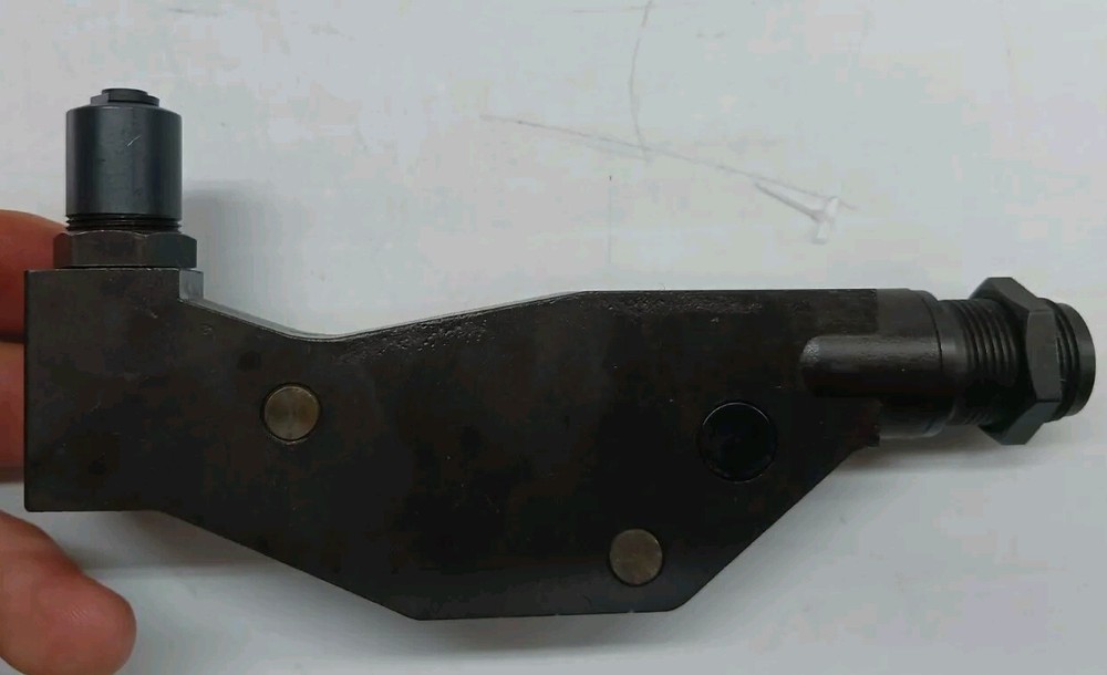 CherryMAX Aerospace 456MAX 753-54 Offset Pulling Head Right Angle E