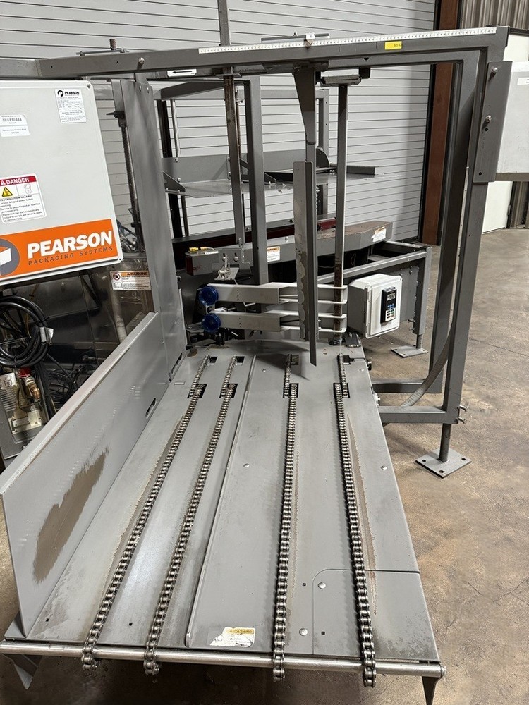 Pearson CE15 Automatic Case Erector with Bottom Taper, Box Former