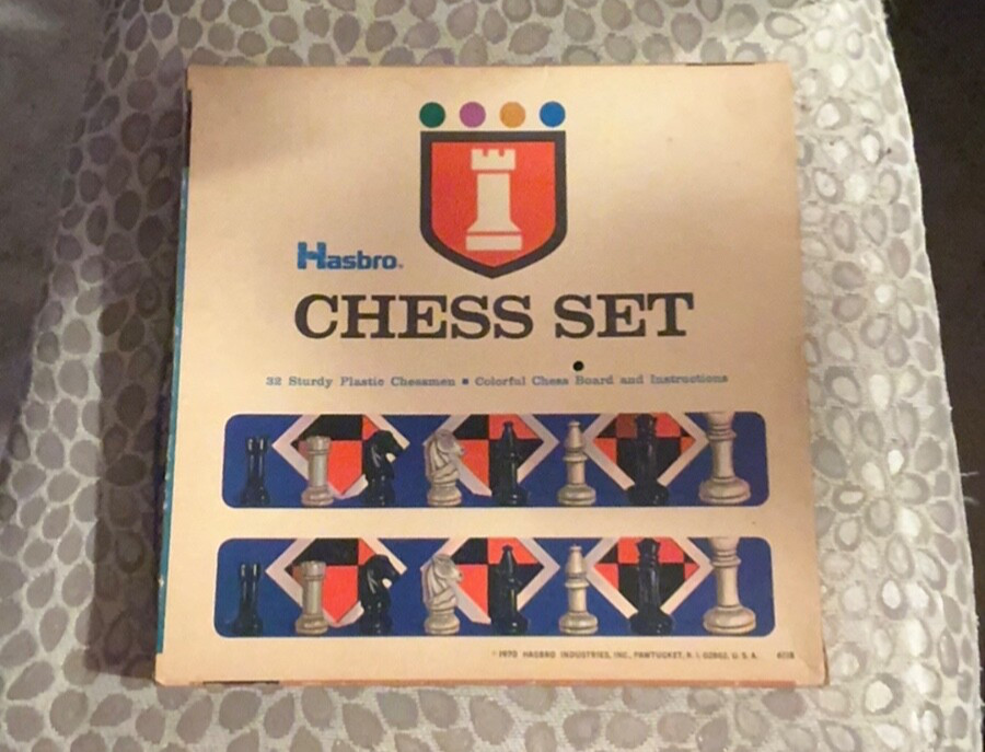 COMPLETE Vintage Hasbro Chess Set 1970