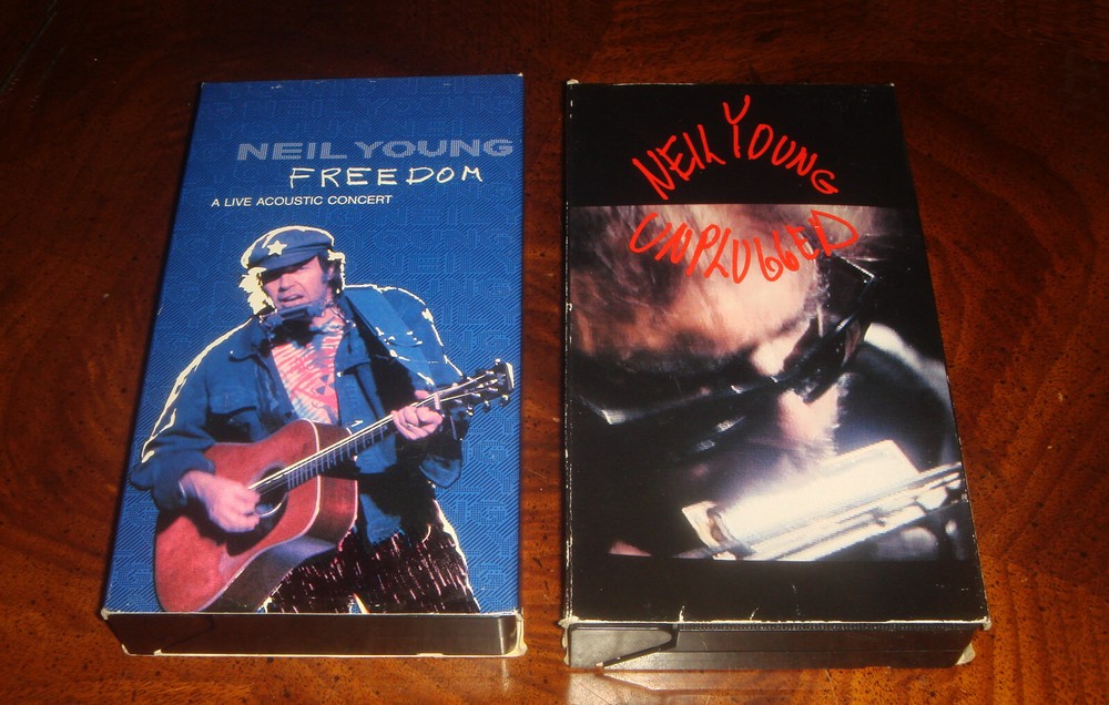 Rare lot of 2 NEIL YOUNG IN CONCERT VHS videotapes FREEDOM 1989 + UNPLUGGED 1993