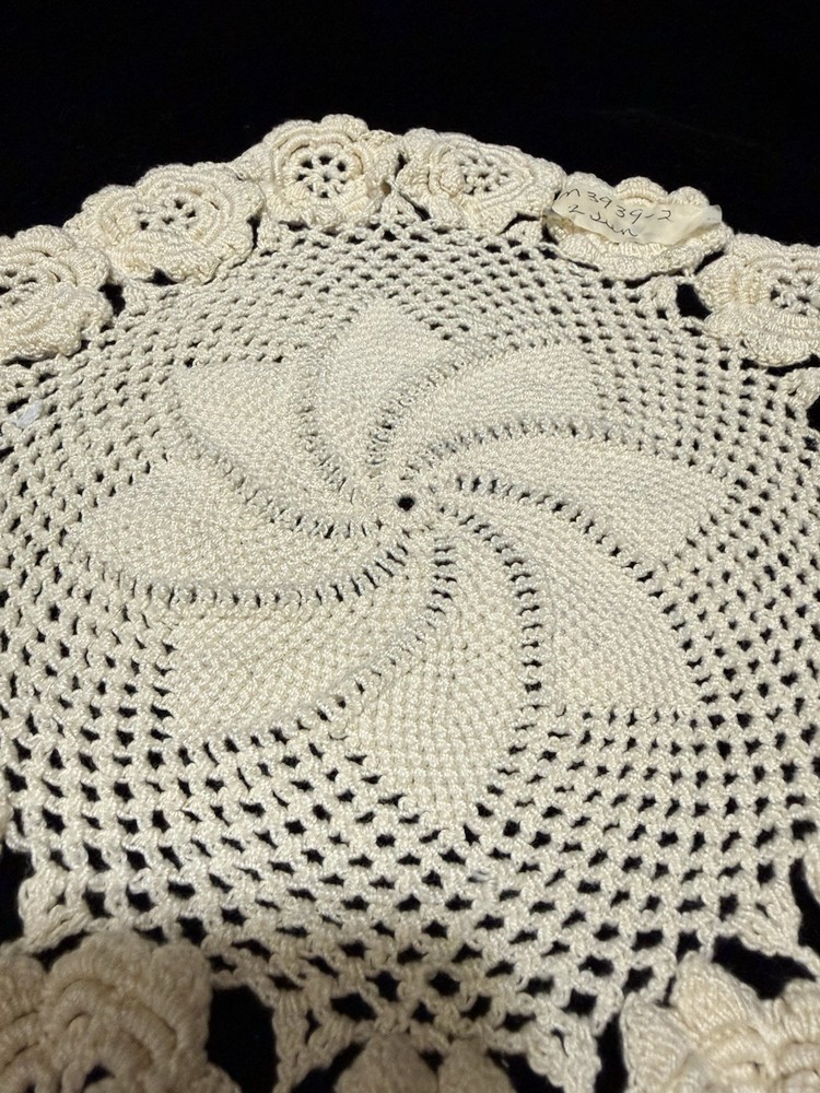 Handmade Biege Round Doyle