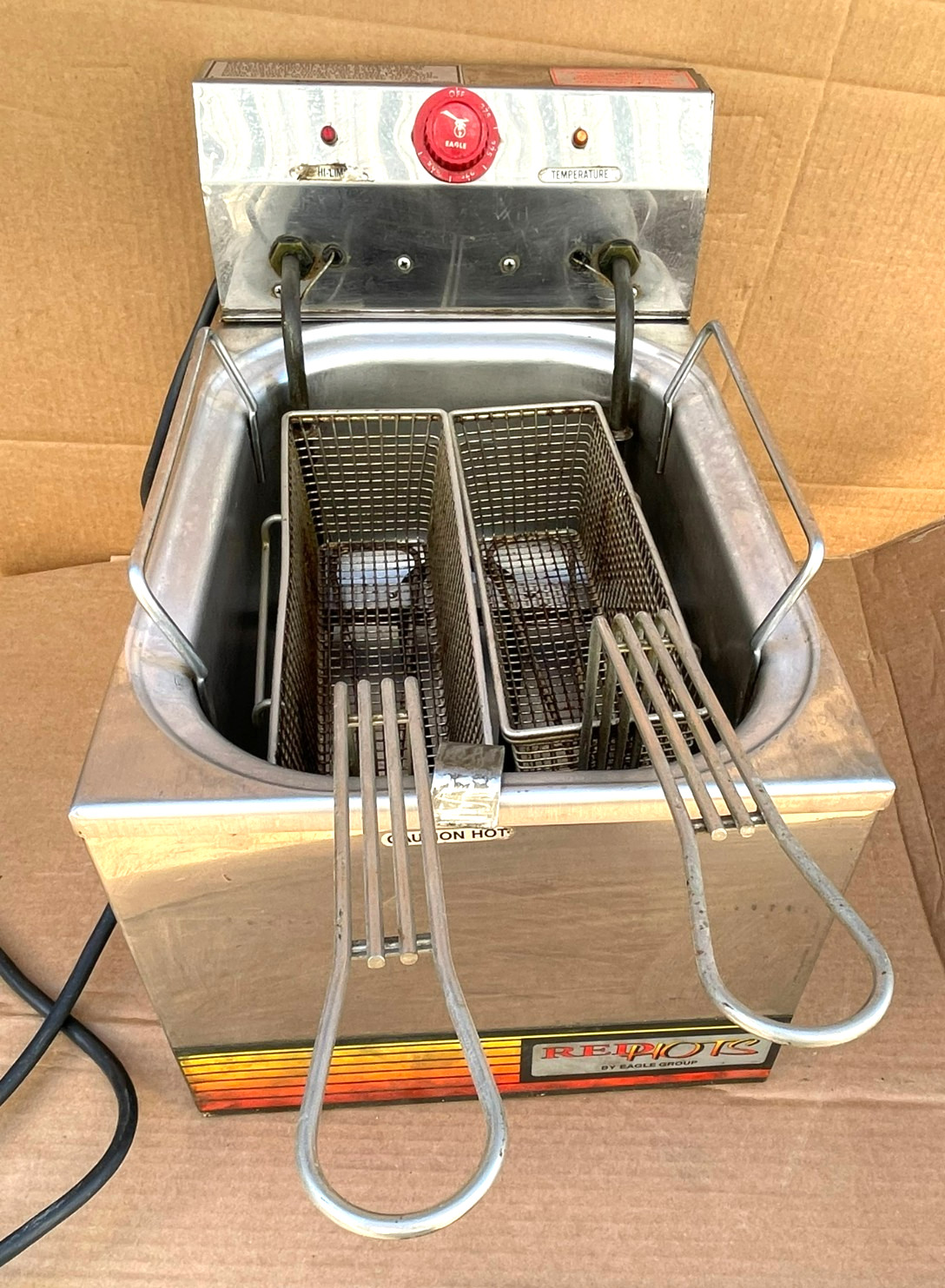 Eagle Countertop Deep Fryer 120V / 1800W / Model EF10-120