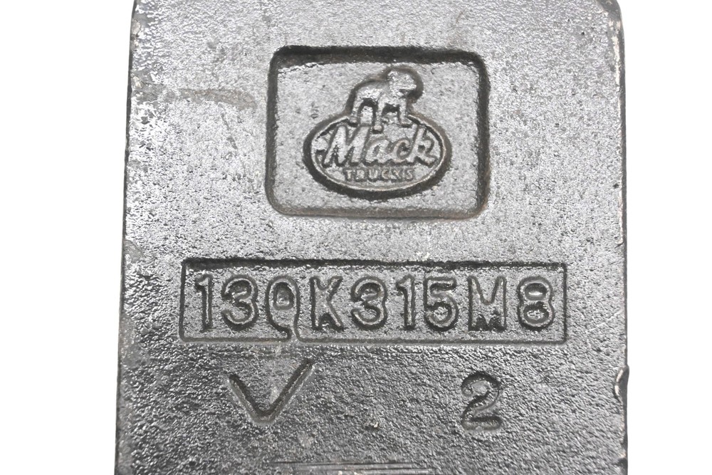 Mack 13QK315M8 Front Spring Block NOS