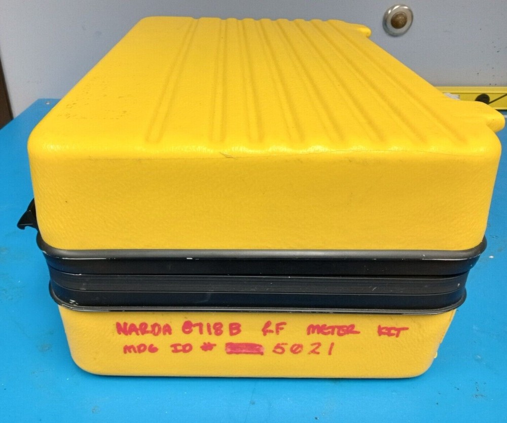 Narda 8718B RF Survey Meter With 8741D Isotropic Probe w/ Case