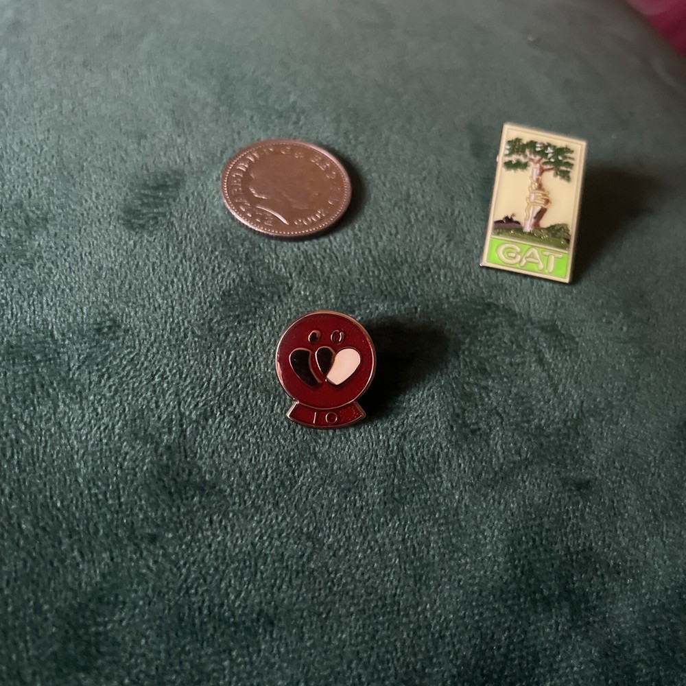 Vintage Valentine’s Day badges