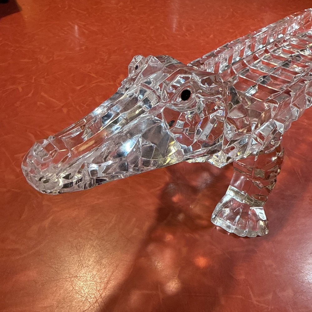 Icy Craft Acrylic Alligator Cracker Serving Dish 19”
