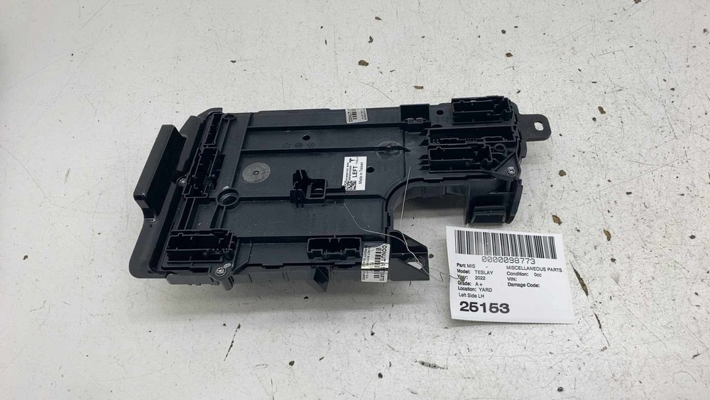 ⭕ 20-24 Model Y Front Left Frunk Low Voltage Body Controller Module 1497847-10-D