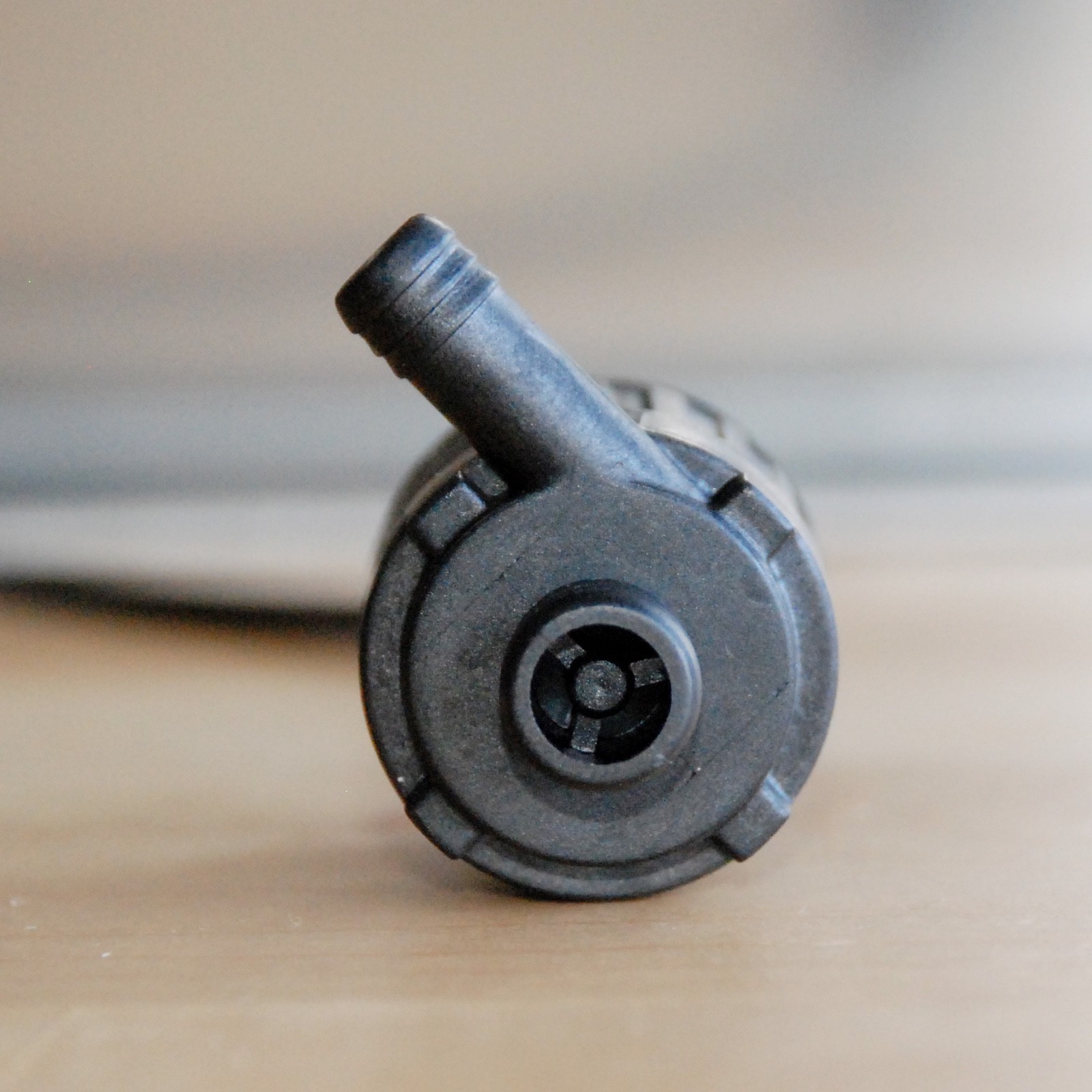 Brushless 12V Mini Water Pump 6-15V DC, 0.5-4W, Silent Ceramic 50,000 hours life