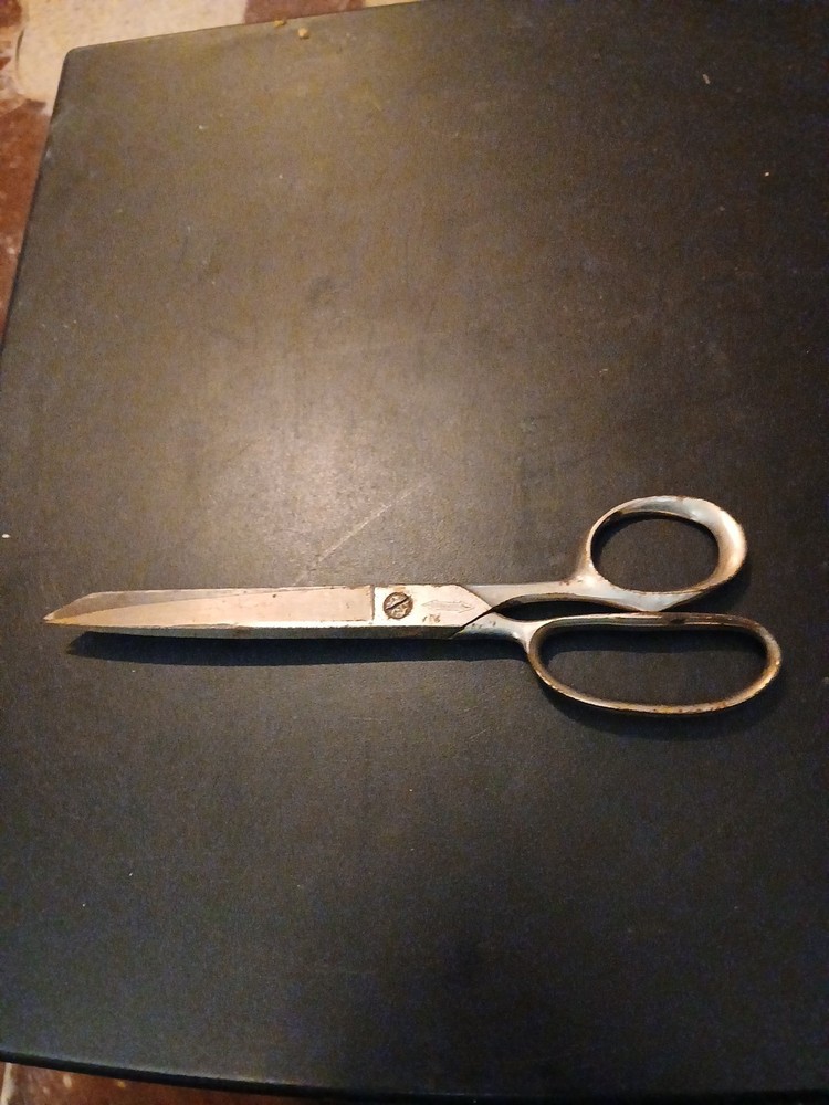 Vntg 8.5 Stiletto Scissors