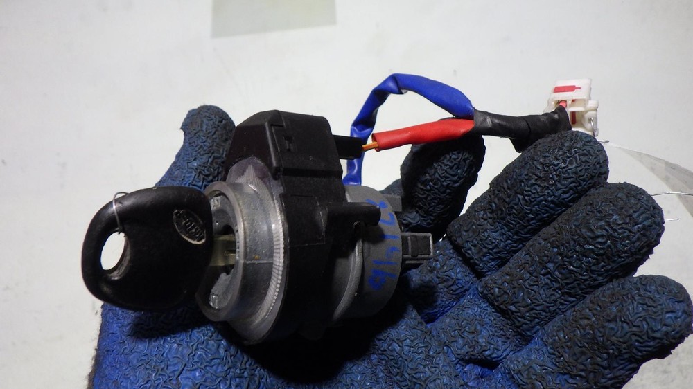 10 KIA OPTIMA Ignition W/Key