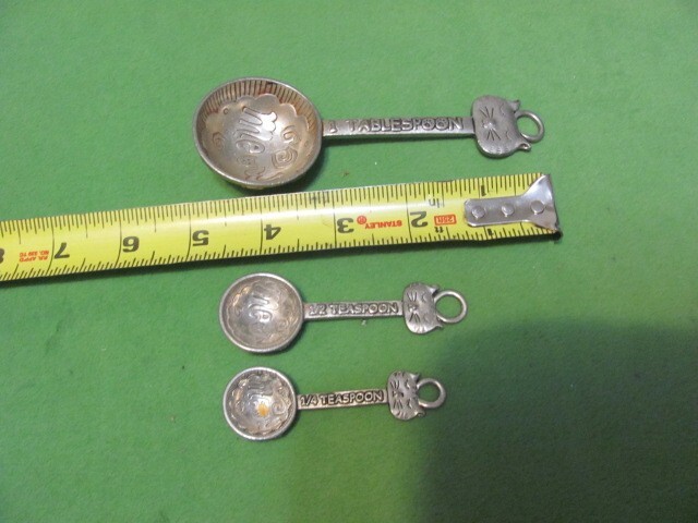 4 Fleur De Lis Silver Metal Measuring Spoons