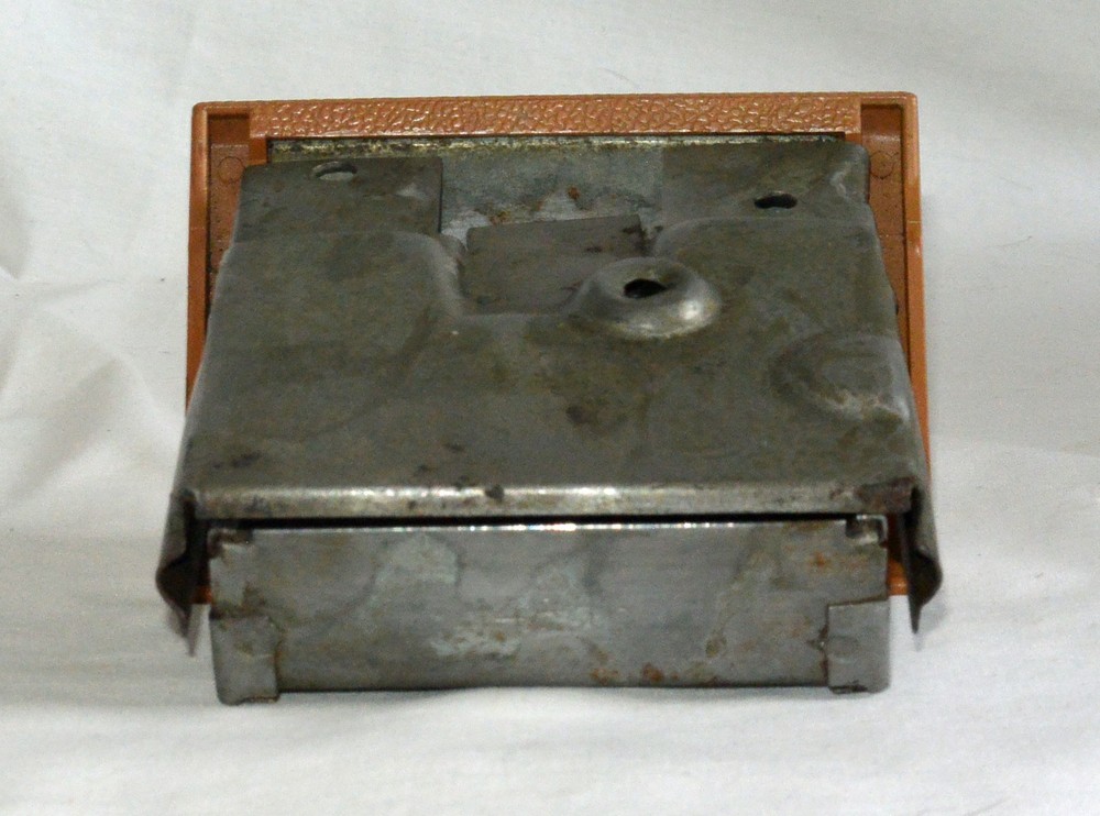 AMC EAGLE CIGARETTE ASHTRAY