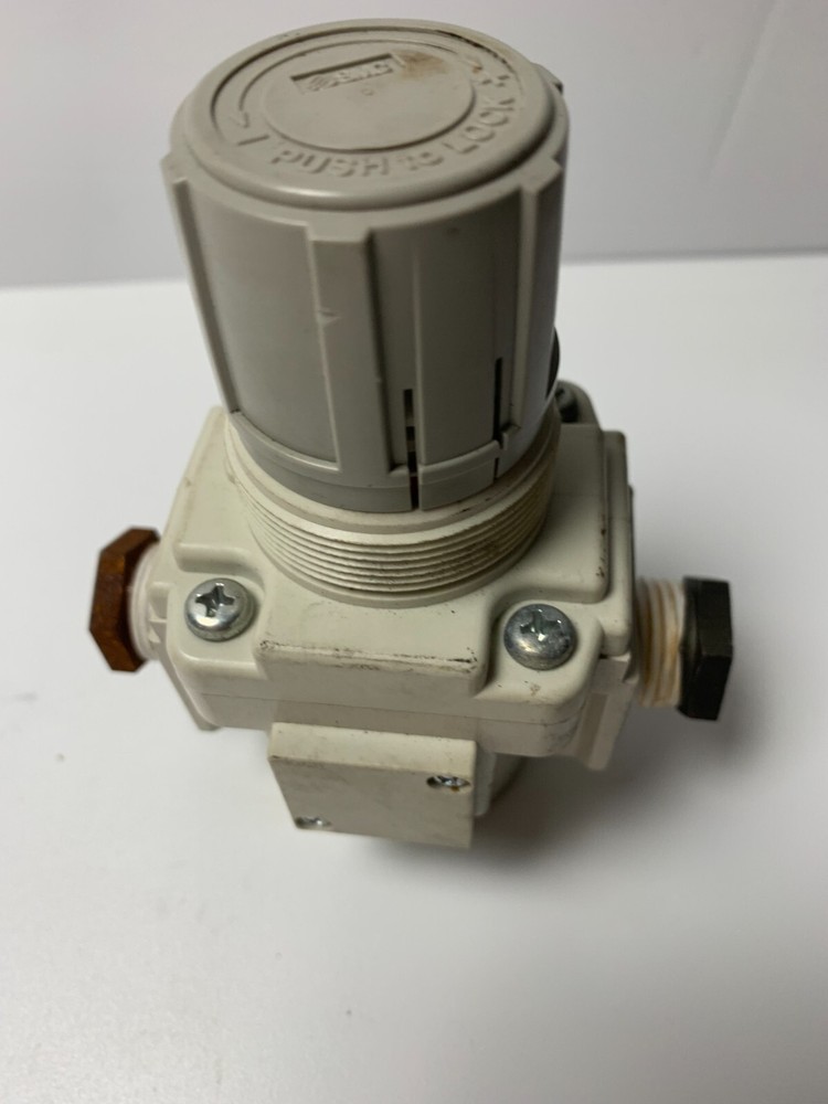 SMC AR40K-04-B Modular Regulator 1/2"Port