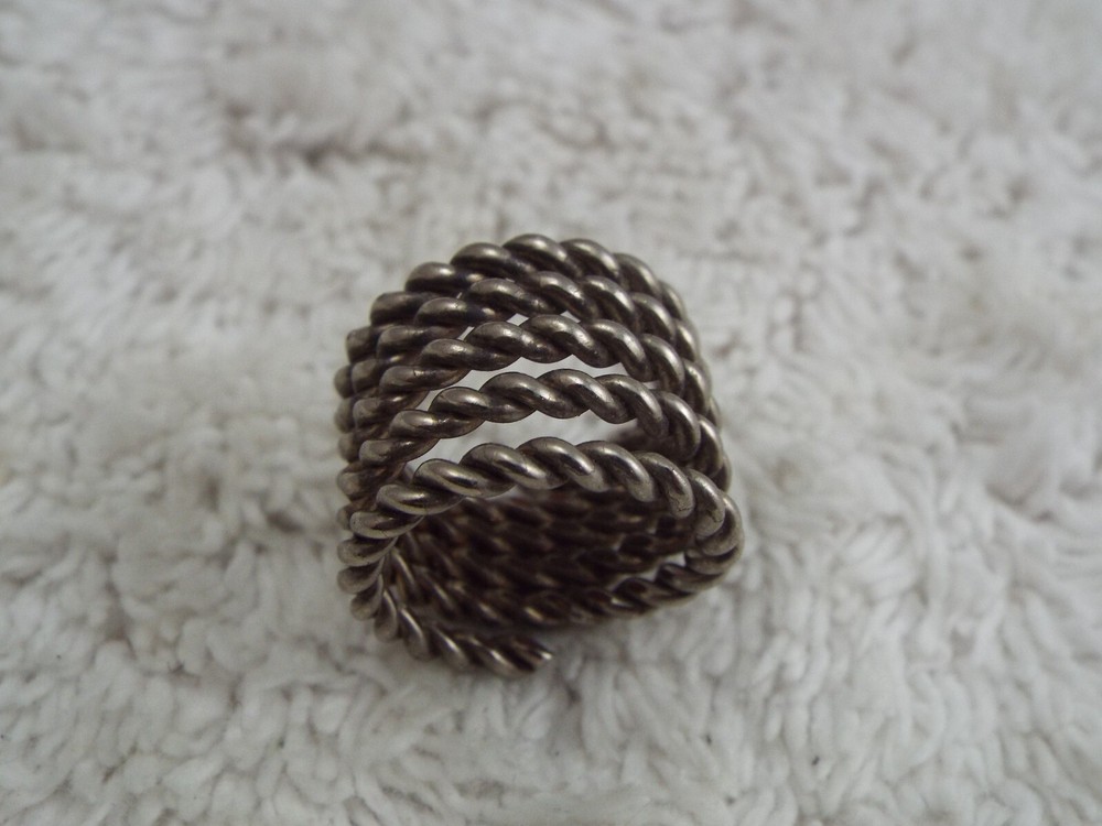 Silvertone Rope Band Ring ~ Size 6 (K5)
