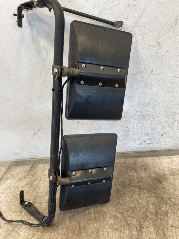 2007 Freightliner FS65 Mirror (613-15231)