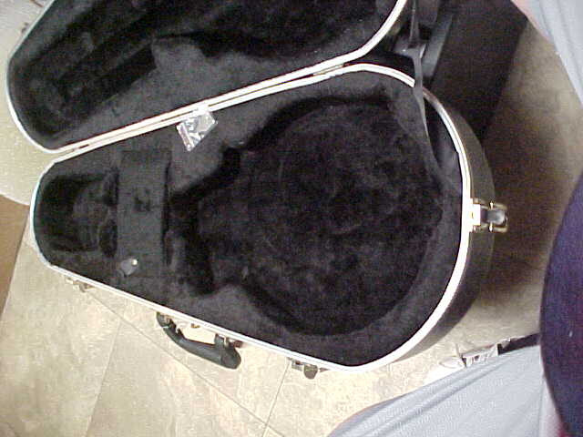 Mandolin Locking Hard Case with Keys