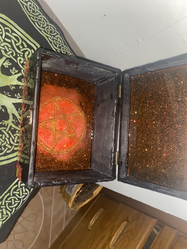 Large Witch Travel Altar