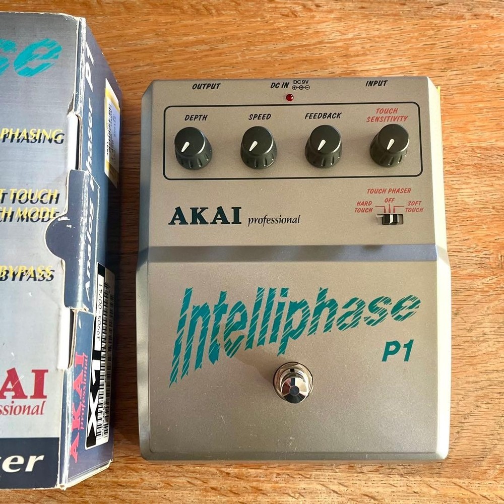 AKAI Intelliphase Phaser Pedal