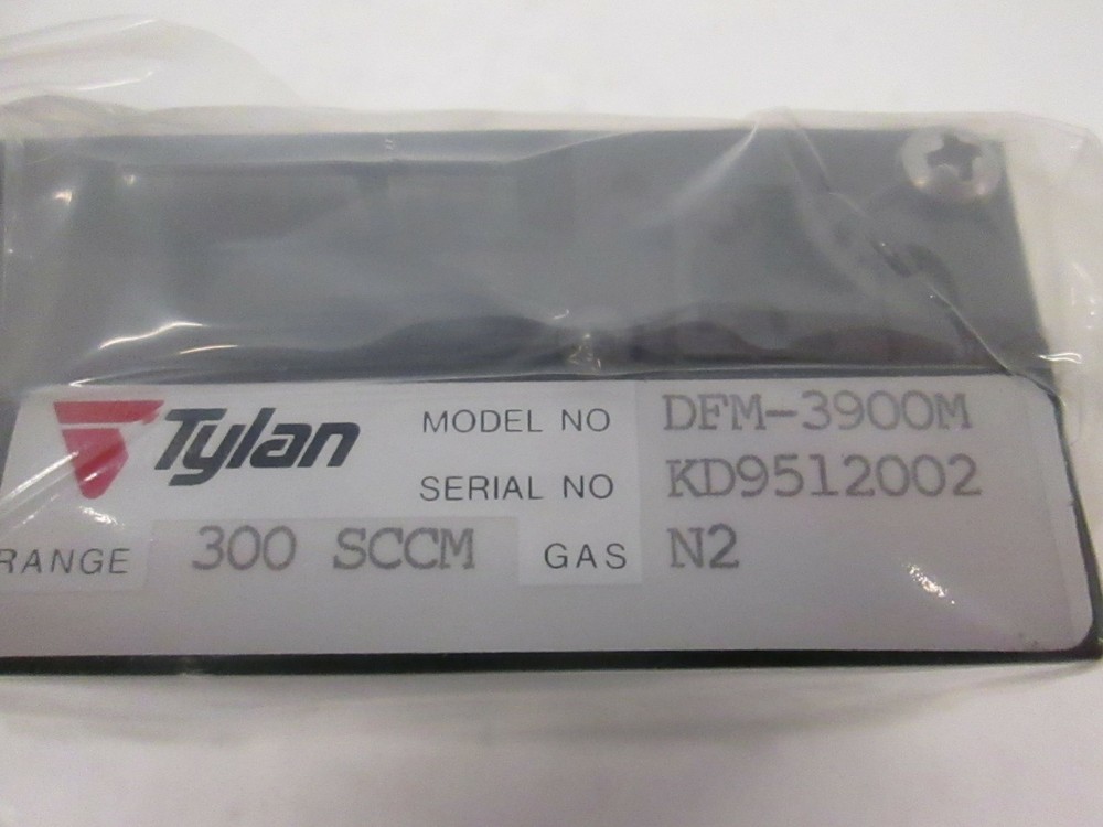 Tylan DFM-3900M, MFC Mass Flow Controller 300 SCCM, N2, Rfrb