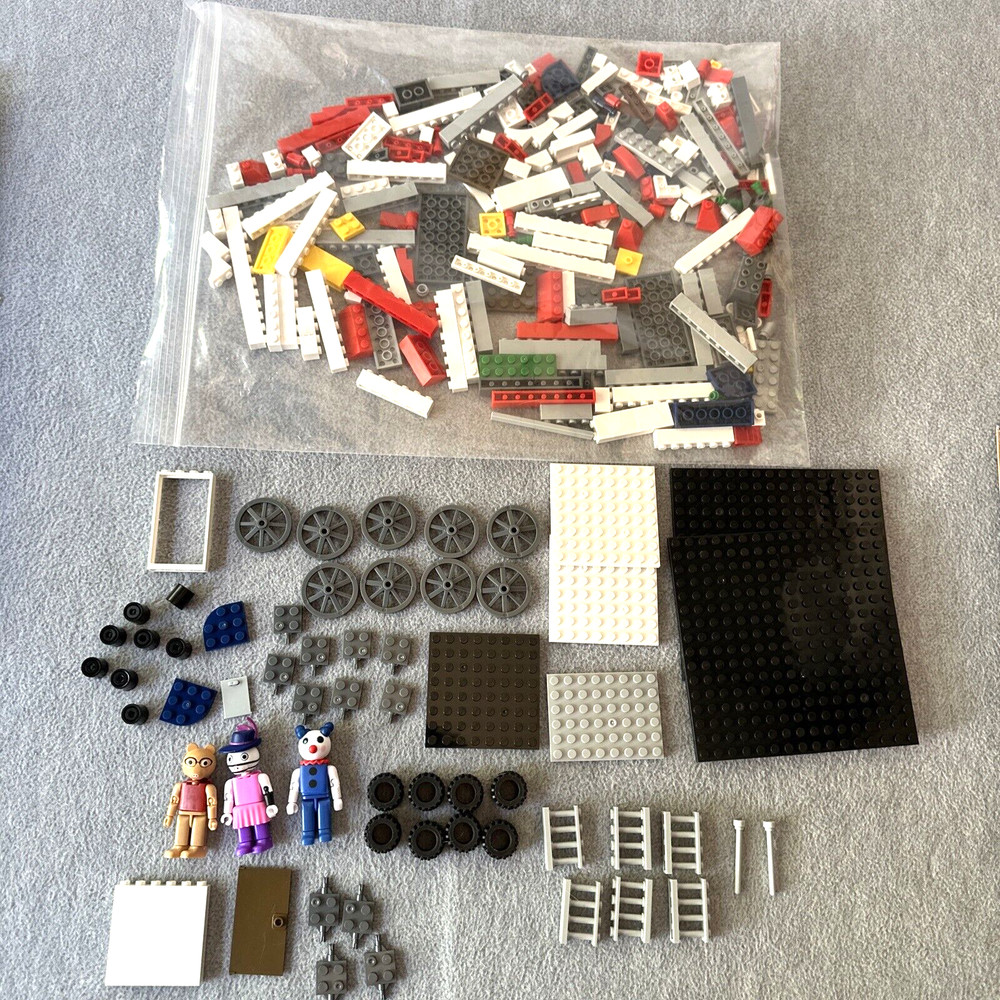 Piggy Roblox Carnival Building Set with Figures Chapter 8 with Code