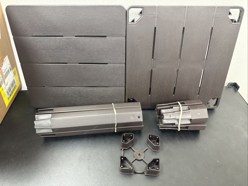 Keter Deluxe Adirondack Side Table - Brown