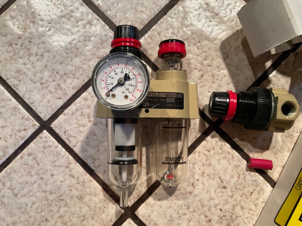 Air Compression Air Tools CAMEL MINI FILTER/REGULATOR/LUBRICATOR #56-371