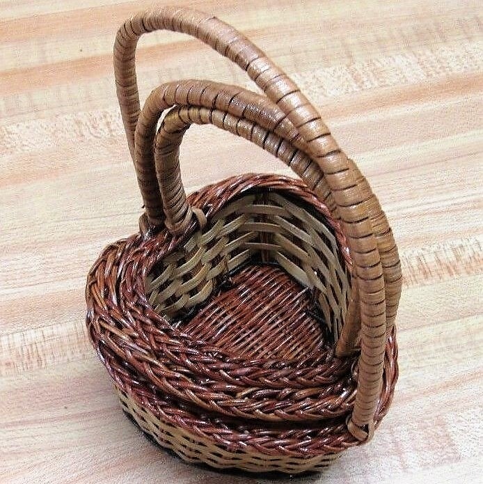 Multi Avail: Nesting Heart Woven Wicker 3-Basket Set Small Mini Gift with Handle