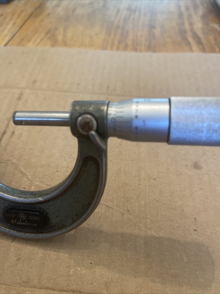Mitutoyo 1-2" Outside Micrometer (103-136)