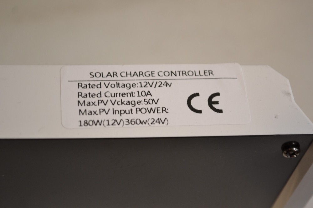 Solar Charge Controller LCD/LED Display 12v/24v