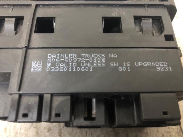 2008-2021 Freightliner CASCADIA SWITCH Dash Panel - Used