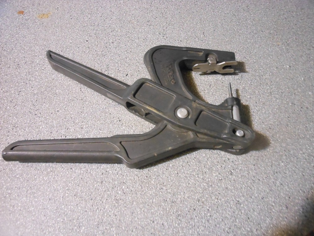 Y-Tex Ear Tagger Visual Cattle Cow Identification Reo