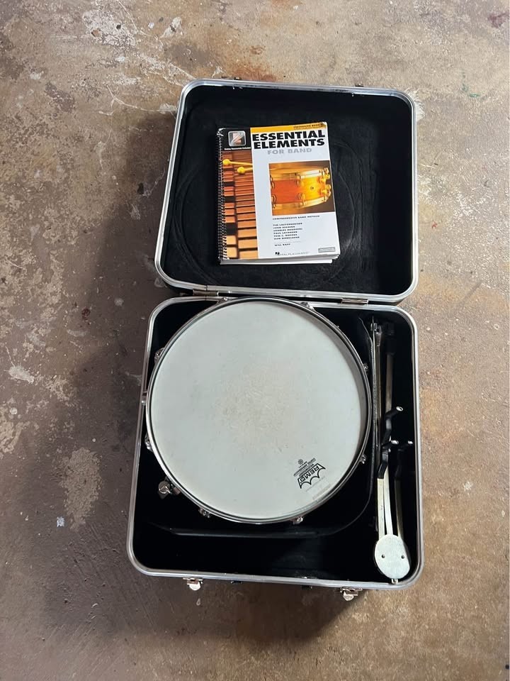 Ludwig Snare Drum With Case Student Drum