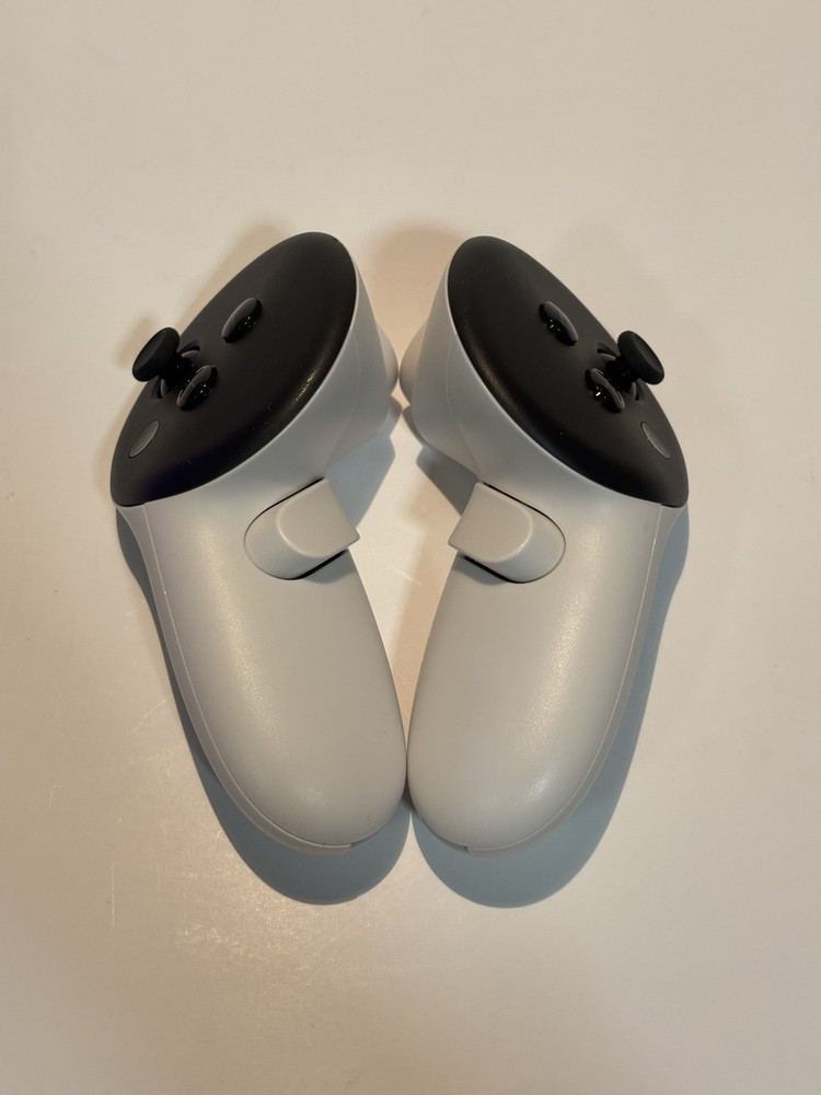 Meta Quest 3/3S Left And Right Controllers ONLY * Excellent *