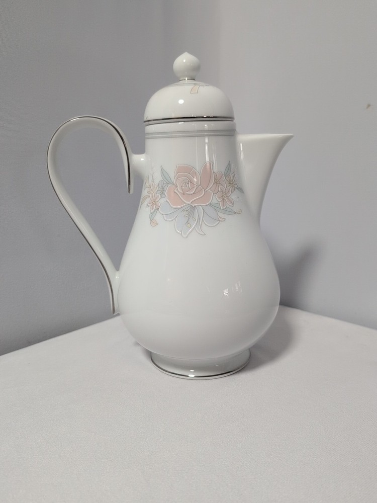 NORITAKE SADLEBROOKE # 3761 COFFEE POT