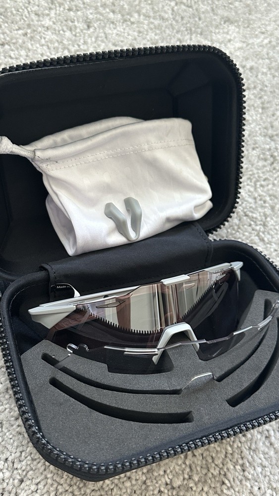 100% Hyper Cycling Sunglasses Gray Frame Rose Interchangeable Lens with Case