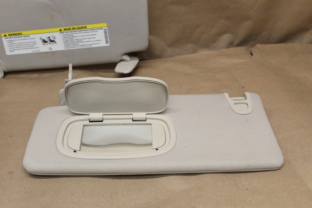 2015 - 2017 CHRYSLER 200 SUN VISOR SUN VISOR OEM PAIR