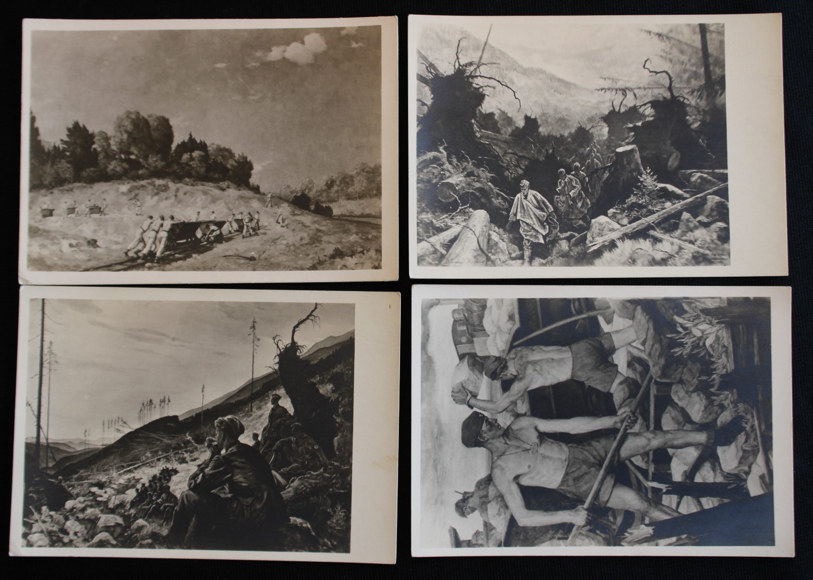 LOT OF 4 UNUSED WWII GERMAN MILITARY POSTCARDS