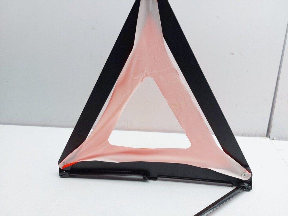 INFINITI EX30D HAZARD WARNING TRIANGLE 2012