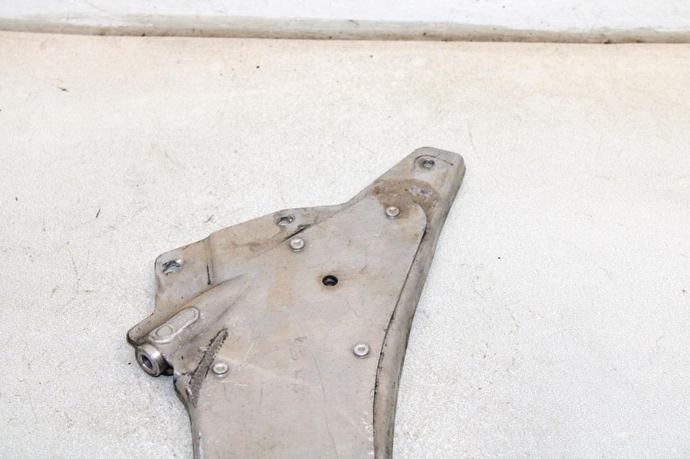 Polaris Oem Left Upper Bulkhead Support 1015015 Q1153