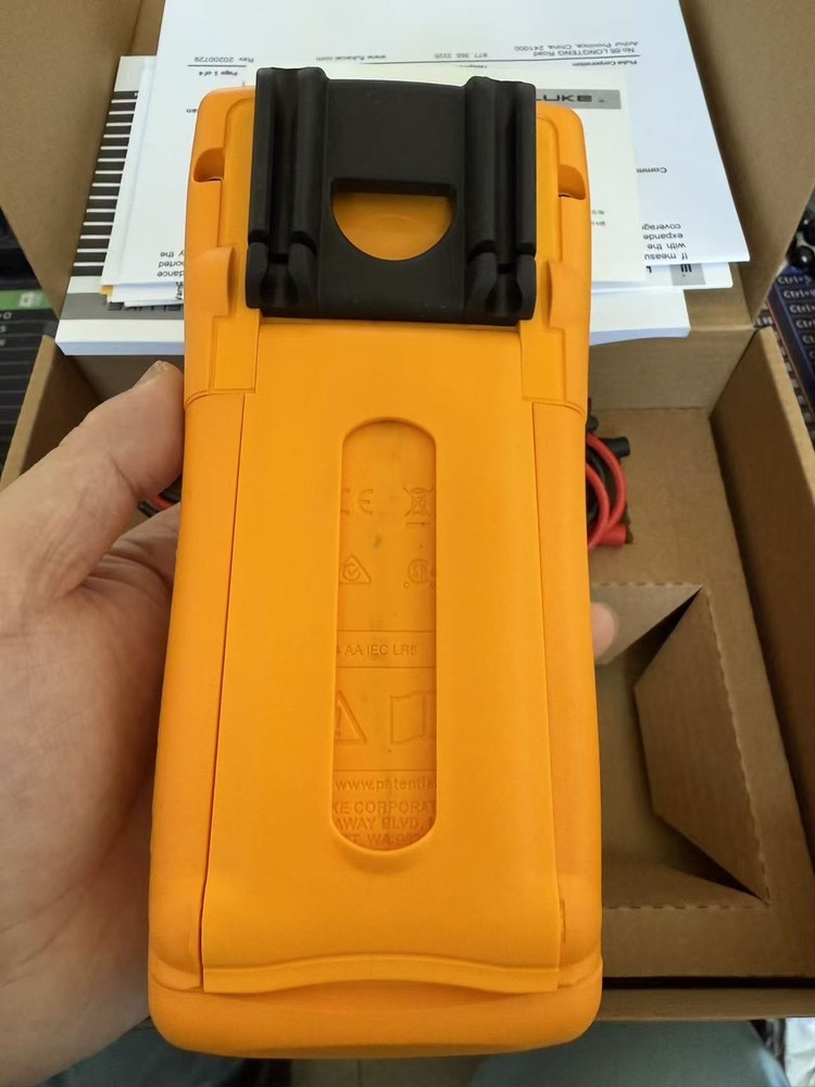 Fluke 726 Precision Multifunction Process Calibrator NEW