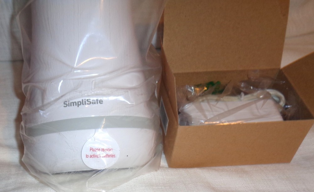 SimpliSafe Base Station White 3rd Generation BS3W NIB
