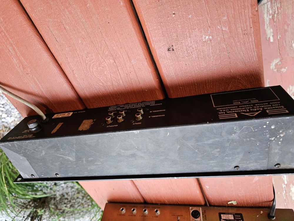 SAE-4000 Stereo Active Crossover