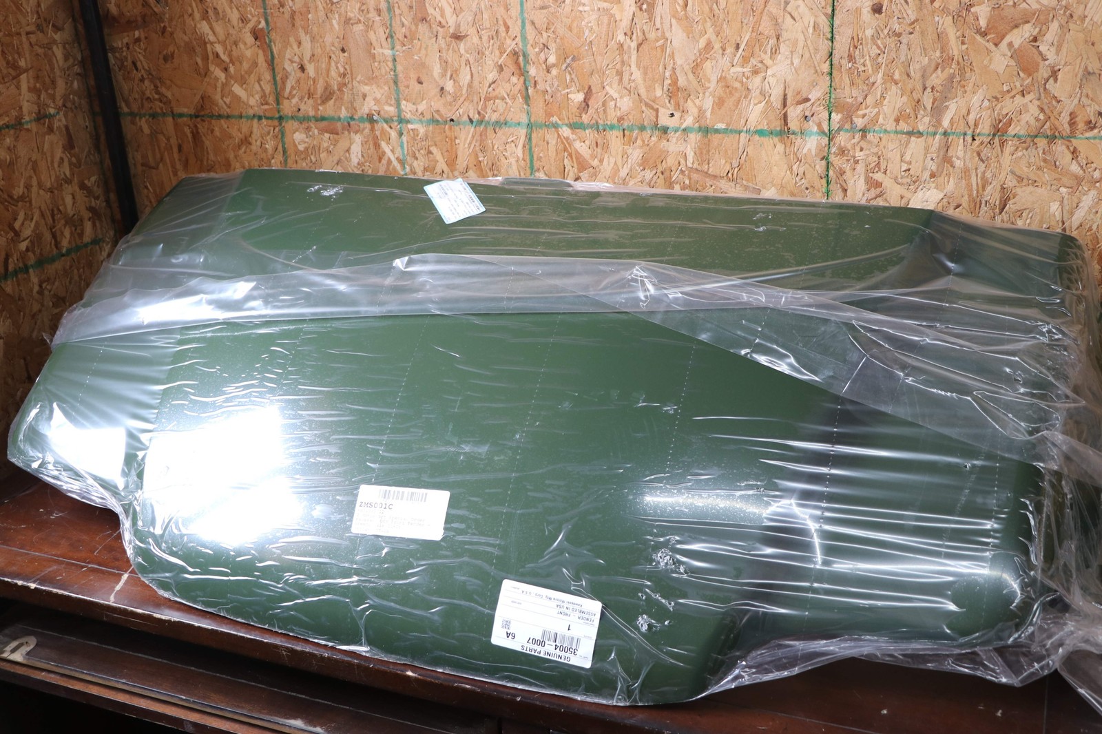 OEM Kawasaki Mule Front Hood Fender 35004-0007-6L 2001-2003 GREEN