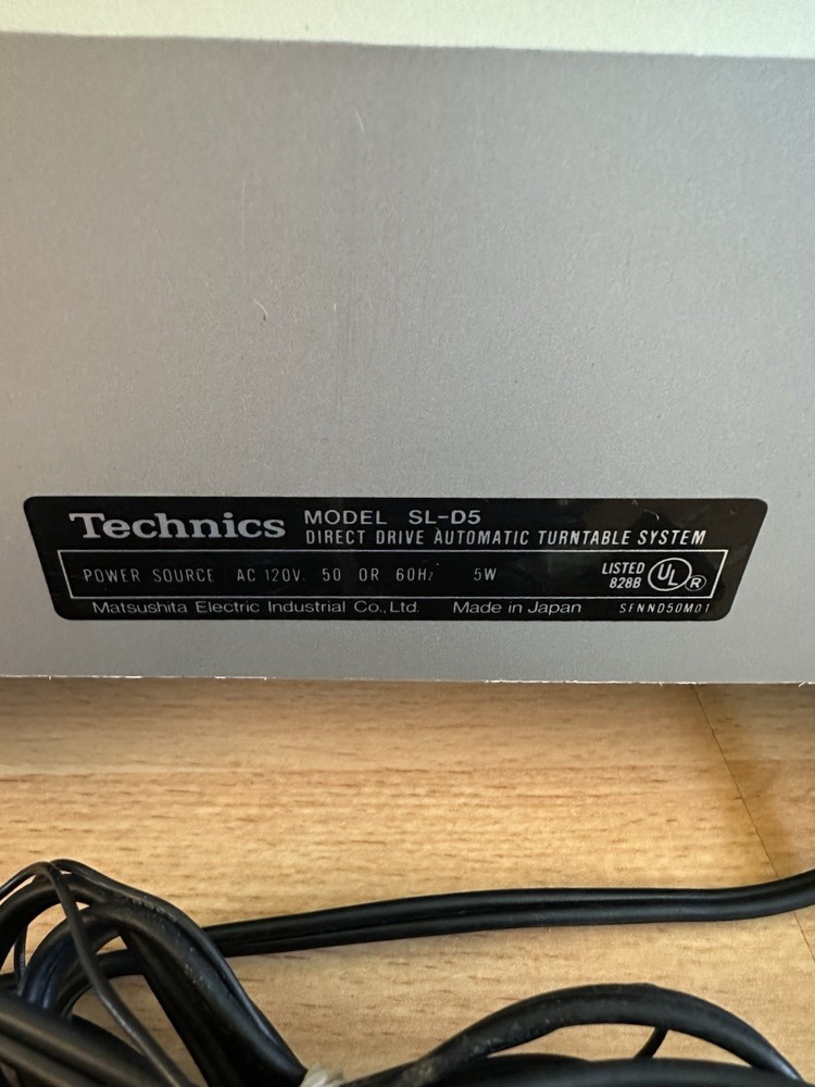 Technics SL-D5 Fully Automatic Direct Drive Turntable Serviced ATVM95E