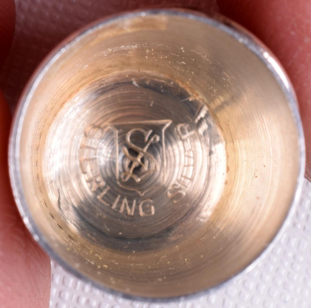 Sterling Bicentennial Thimble 1976 Simons Bros.